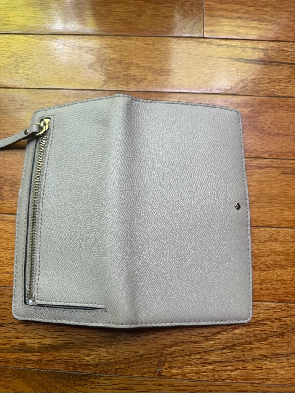 kate spade light gray saffiano leather zip wallet - Picture 4 of 4